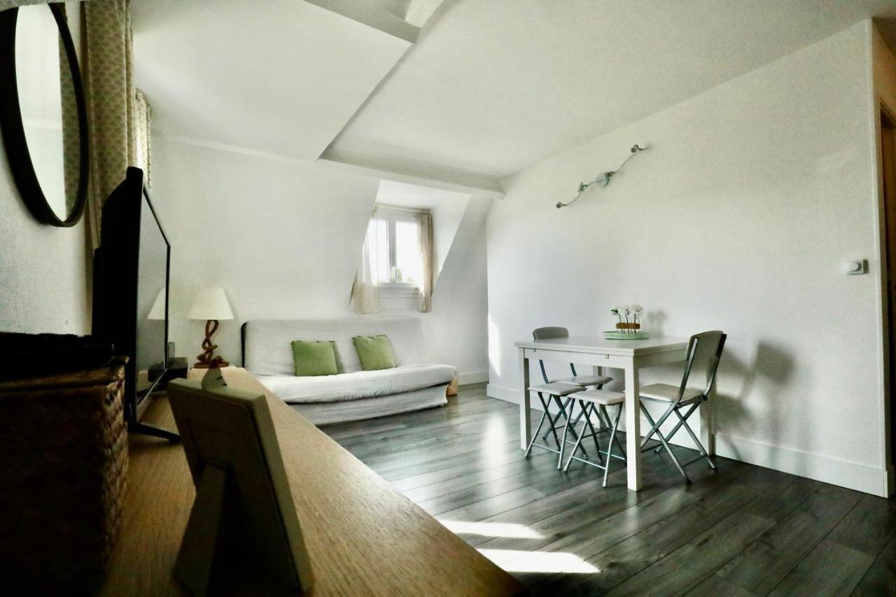 Appartement De L'Hippodrome Avec Deux Chambres Deauville Buitenkant foto