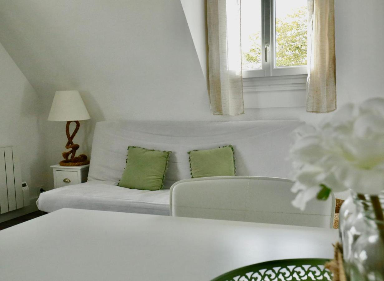 Appartement De L'Hippodrome Avec Deux Chambres Deauville Buitenkant foto